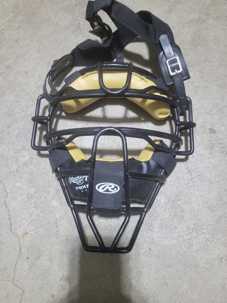 Wilson a3281 Catcher's Mask (Used)