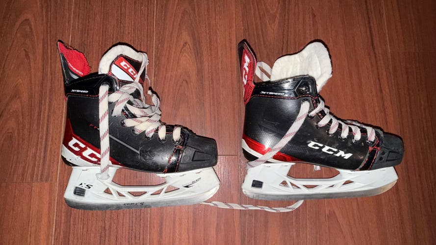 CCM JetSpeed FT475 Hockey Skates Size 1.5 (Used)
