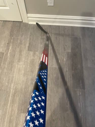 Intermediate Left Hand P92 Pro Stock Nexus 2N Pro Dressed As USA Nexus Geo Hockey Stick