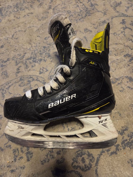 Bauer Supreme M4 Hockey Skates Extra Wide Width Size 4 (Used)