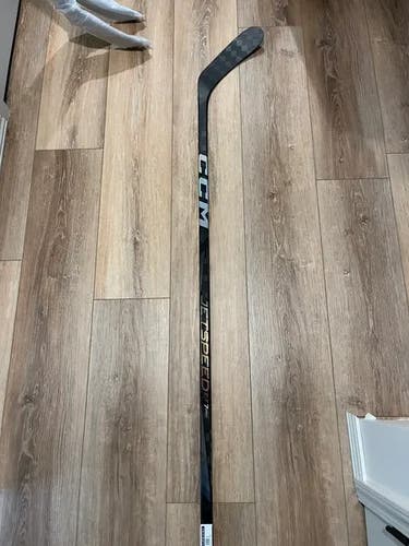 Senior CCM Jetspeed FT7 Pro Right Handed Hockey Stick P28M Pro Stock (New) | hockey-go.store