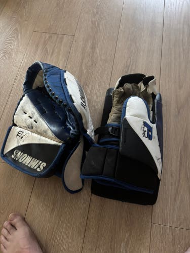 Sr Simmons Glove And Blocker