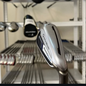 Men's TaylorMade SpeedBlade Right Handed Regular Flex Graphite/Steel Shaft (Used)