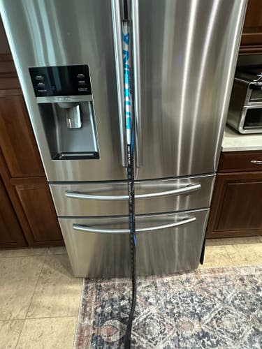 Intermediate Bauer Nexus Havok Right Handed Hockey Stick P28 (New)