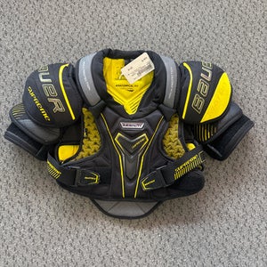 Used Bauer SUPREME MATRIX Junior Shoulder Pads MD 11858-S000077673