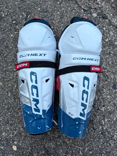 Junior CCM Next Shin Pads 12" (Used)
