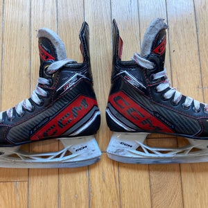 Youth CCM FT6 PRO size 12.5