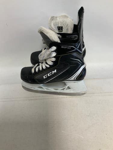 Used CCM TACKS 9040 Junior Hockey Skate Junior 02 11823-S000033167