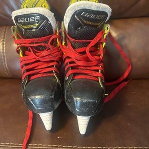 Bauer Supreme M4 Hockey Skates Regular Width Size 3.5 (Used)