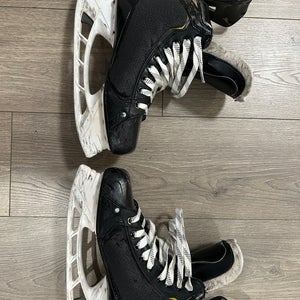 Bauer Supreme UltraSonic Hockey Skates Regular Width   7.5 (Used)