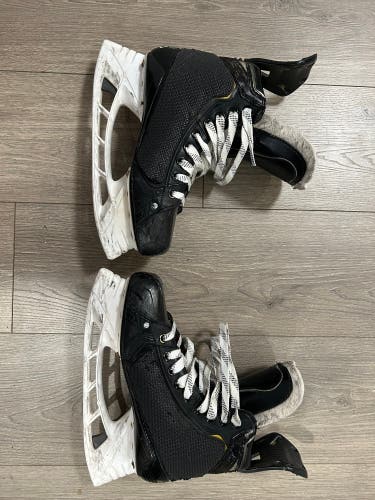 Bauer Supreme UltraSonic Hockey Skates Regular Width   7.5 (Used)