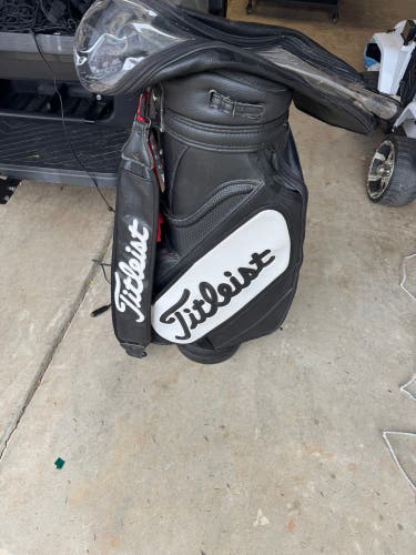 Titleist golf bag