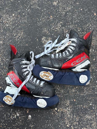 Junior CCM FT6 Pro Hockey Skates | Size 3 (Used)