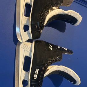 2016 Riedell Hockey Skates Regular Width   Size 5 (Used)