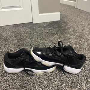 Black Men's Adult Size M 11.5 (W 12.5) Jordan Shoes (New)