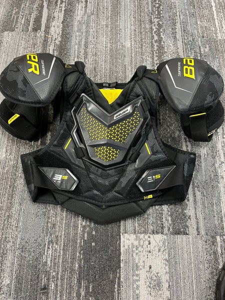 Large Intermediate Bauer Supreme 3S Shoulder Pads (Used)
