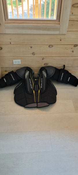 Large 2022 Bauer Supreme S27 Goalie Chest Protector (Used)