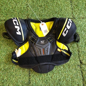 Medium Youth CCM XF Pro Shoulder Pads (Used)