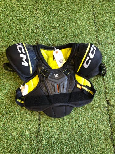 Medium Youth CCM XF Pro Shoulder Pads (Used)