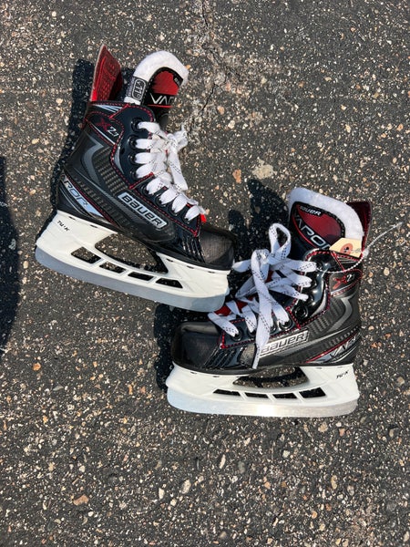 Youth Bauer Vapor X2.7 Hockey Skates |  Size 11Y