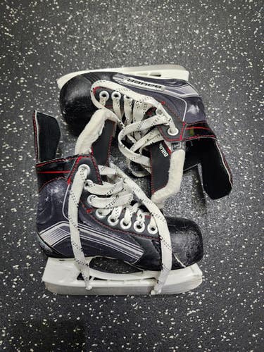 Used Bauer X300 Youth Hockey Skate Youth 10.0 11849-S000030233