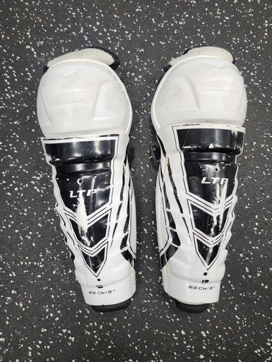 Used CCM LTP Junior Shin Guards White 9" 11849-S000030228