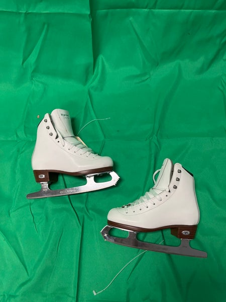 Riedell Figure Skates Junior 13 (Used)