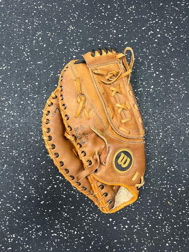 Used Wilson A2852 JASON THOMPSON BB/SB First Base LH Throw Brown 11" 11849-S000030180