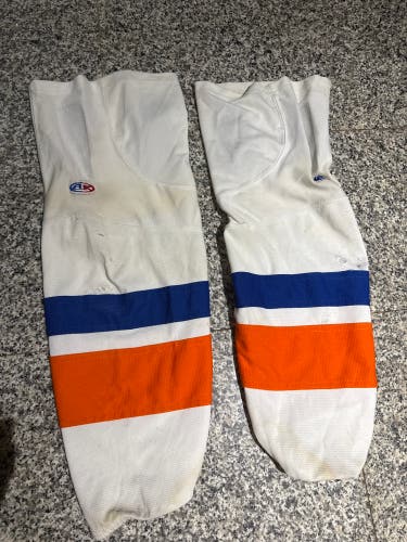 White Small Intermediate Premium Socks (Used)
