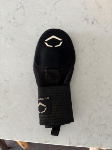 Black Senior EvoShield Sliding Mitt (Used)