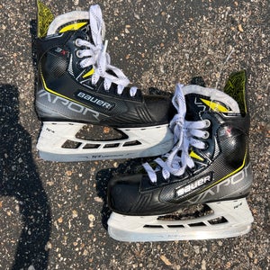 Youth Bauer Vapor 3X Hockey Skates | Size 12.5