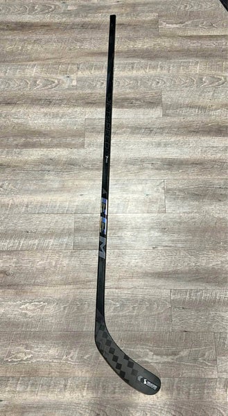 Senior CCM JetSpeed FT7 Right Handed Hockey Stick (Used)