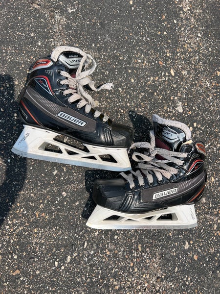 Junior Bauer Vapor X700 Hockey Goalie Skates | Size 4