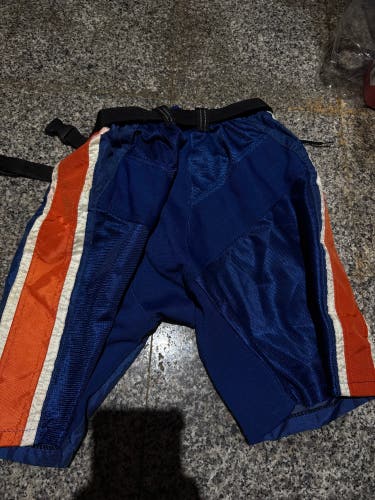 Bauer Islanders Hockey Shell
