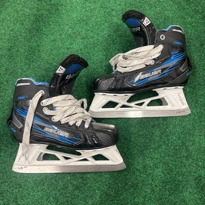 Junior Bauer GSX Hockey Goalie Skates (Regular) Size 2.5 (Used)