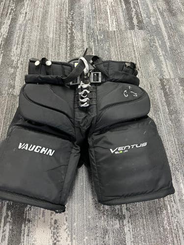 Black Junior Small Vaughn Ventus SLR Jr Hockey Goalie Pants (Used)