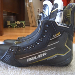 New Bauer Supreme M40 Senior Ice Hockey Skates Boots only sz 9 Fit 3