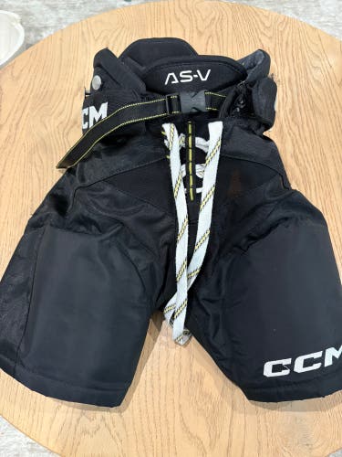 Small Junior CCM Tacks AS-V Hockey Pants (Used But Like New)