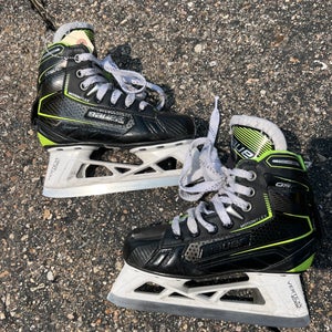 Junior Bauer GSX Goalie Skates Size 1(Used)