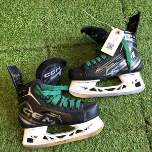 Junior CCM Tacks XF 70 Hockey Skates Size 3.0 (Used)
