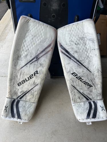 Large Bauer Vapor 2X Pro Goalie Leg Pads (Used)