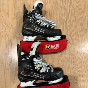 Bauer Supreme M40 Hockey Skates Regular Width Size 2 (Used)
