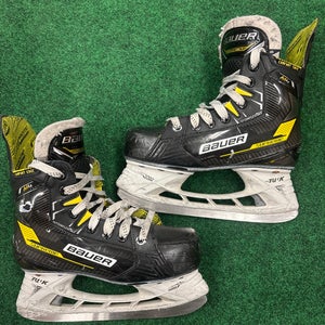 Junior Bauer Supreme M4 Hockey Skates (Regular) Size 3 (Used)