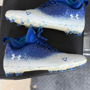 UA spotlight football cleats