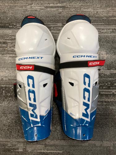 Intermediate CCM Next Shin Pads 13" (Used)