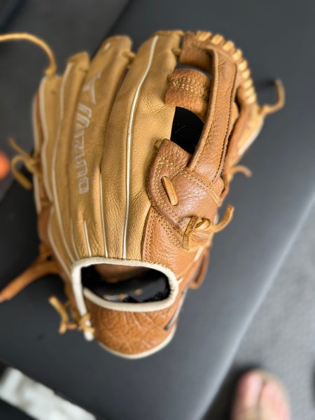 Mizuno RH Franchise Baseball Glove 12.5" (Used)
