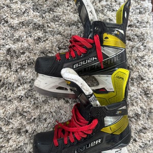 Bauer Supreme 3S Hockey Skates Regular Width  Size 6.5 (Used)