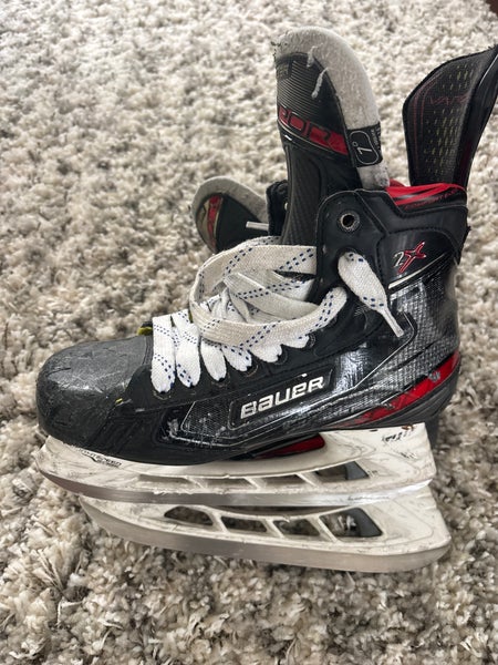 Bauer Vapor 2X Hockey Skates Regular Width  7 (Used)
