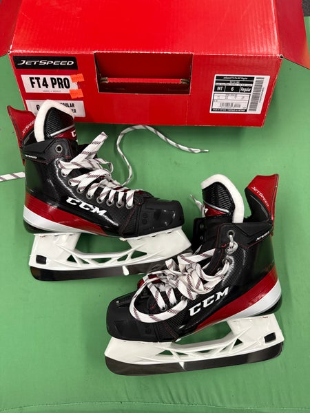 Intermediate CCM JetSpeed FT4 Pro Hockey Skates (Regular) Size:6 (New)