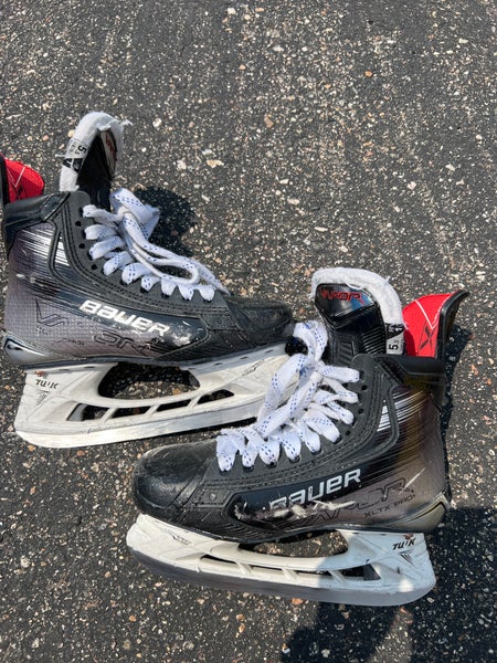 Intermediate Bauer Vapor LTX Pro+ Hockey Skates | Size 5.5 Fit 1